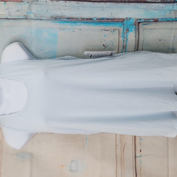 Athleta Essence Vital Tie Back Tank - Picture 5 of 9